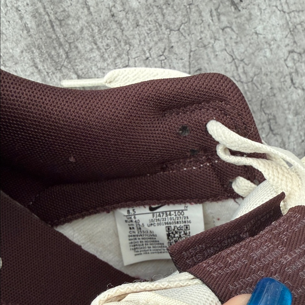 Nike Women’s Cream and Brown Dunk Low Sneakers (MenKids size 7) - Picture 6 of 8